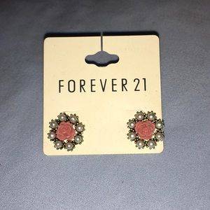 Floral and pearl earrings